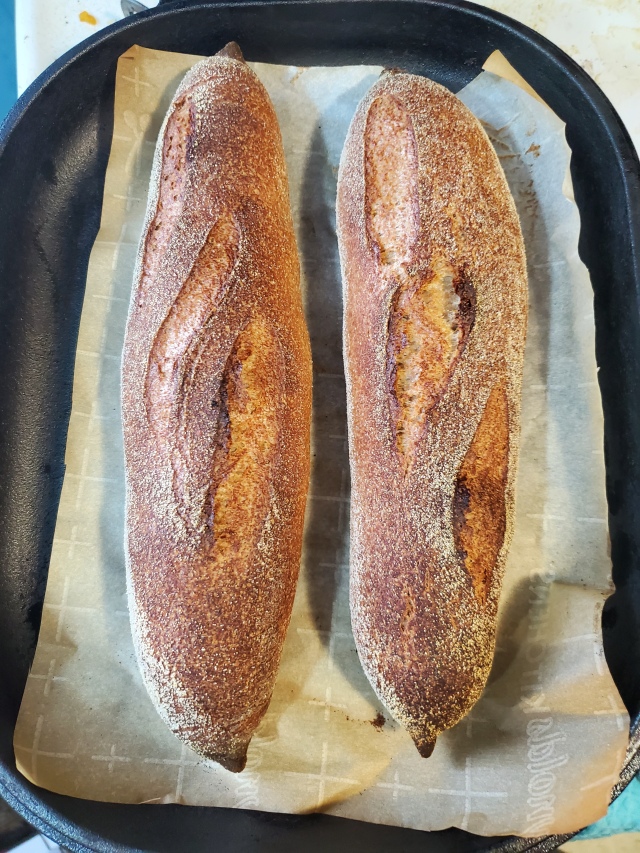 1st bake in my new Challenger Breadware pan and guys, it is worth